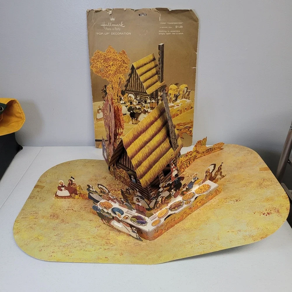 Hallmark Pop-up‎ Thanksgiving Vintage Paper First Dinner Pilgrim Indian Decor